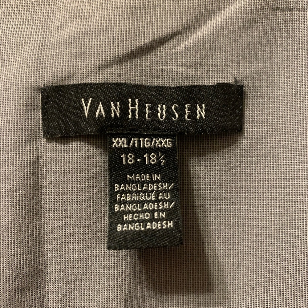 Van Heusen - Picture 2 of 3